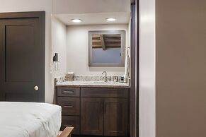 The Lodge at Vail, a RockResort by Vail Resorts