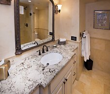 The Lodge at Vail, a RockResort by Vail Resorts