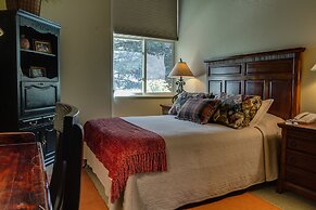 The Lodge at Vail, A RockResort