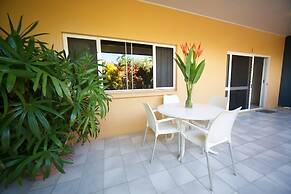 Lazy Lizard Motor Inn