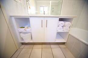 Lazy Lizard Motor Inn