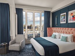 Pley Hotel