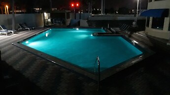 Radisson Suite Hotel Oceanfront