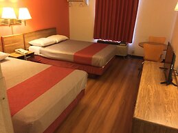 Motel 6 Arkadelphia, AR