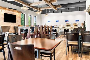 Best Western Okemos/East Lansing Hotel & Suites