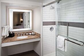 Embassy Suites by Hilton Tysons Corner