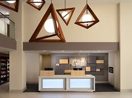 Holiday Inn Express & Suites Irving Dfw Airport North by IHG