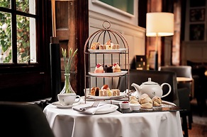 Bush Hotel Farnham