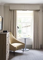 Bush Hotel Farnham