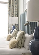 Bush Hotel Farnham