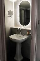 Bush Hotel Farnham