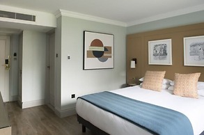 Bush Hotel Farnham