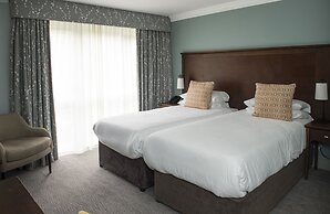 Bush Hotel Farnham