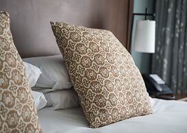 Bush Hotel Farnham