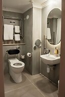 Bush Hotel Farnham