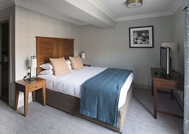 Bush Hotel Farnham