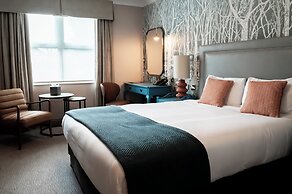 Bush Hotel Farnham