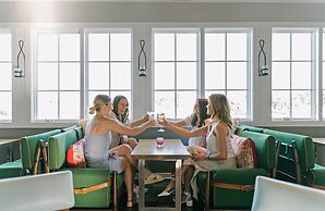 Portofino Hotel & Marina