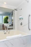 Portofino Hotel & Marina