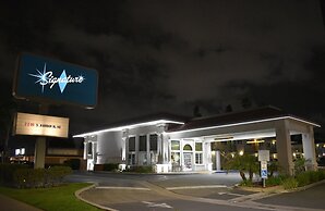 Signature Anaheim Maingate
