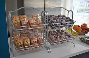 Signature Anaheim Maingate