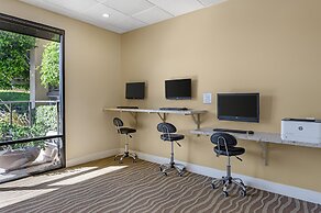 Best Western Plus South Coast Inn