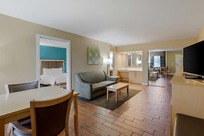 Best Western Plus South Coast Inn