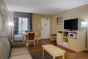 Best Western Plus South Coast Inn