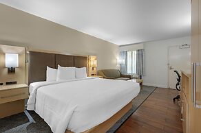 Best Western Plus South Coast Inn