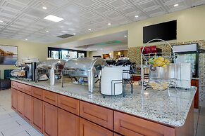 Best Western Plus South Coast Inn