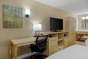 Best Western Plus South Coast Inn