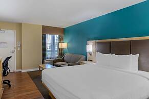 Best Western Plus South Coast Inn