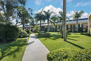 Best Western Plus South Coast Inn