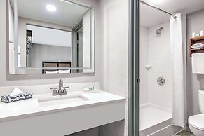 Baymont by Wyndham Austin University Area