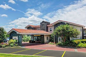 Baymont by Wyndham Austin University Area