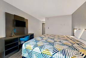 Motel 6 Oak Creek, WI