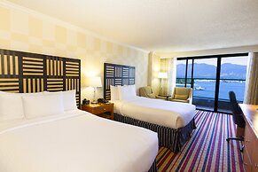 Pinnacle Hotel Harbourfront