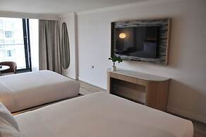 Pinnacle Hotel Harbourfront