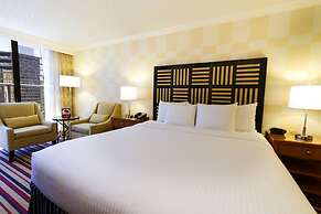 Pinnacle Hotel Harbourfront