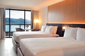 Pinnacle Hotel Harbourfront