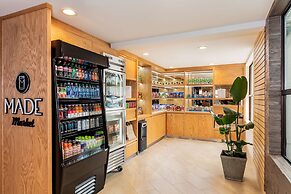 DoubleTree by Hilton Pomona