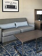 DoubleTree by Hilton Pomona