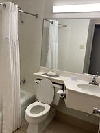 Ramada Plaza by Wyndham Albuquerque Midtown