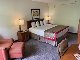 Ramada Plaza by Wyndham Albuquerque Midtown