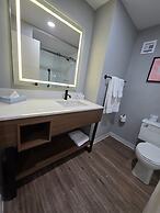 Ramada Plaza by Wyndham Albuquerque Midtown