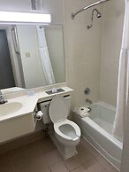 Ramada Plaza by Wyndham Albuquerque Midtown