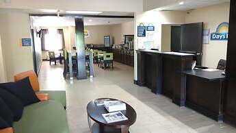 Days Inn by Wyndham Ashland