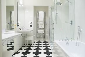 Hotel Turin Palace