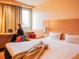 ibis Nantes Centre Gare Sud