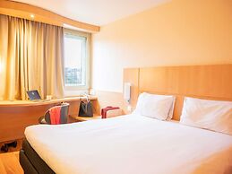 ibis Nantes Centre Gare Sud